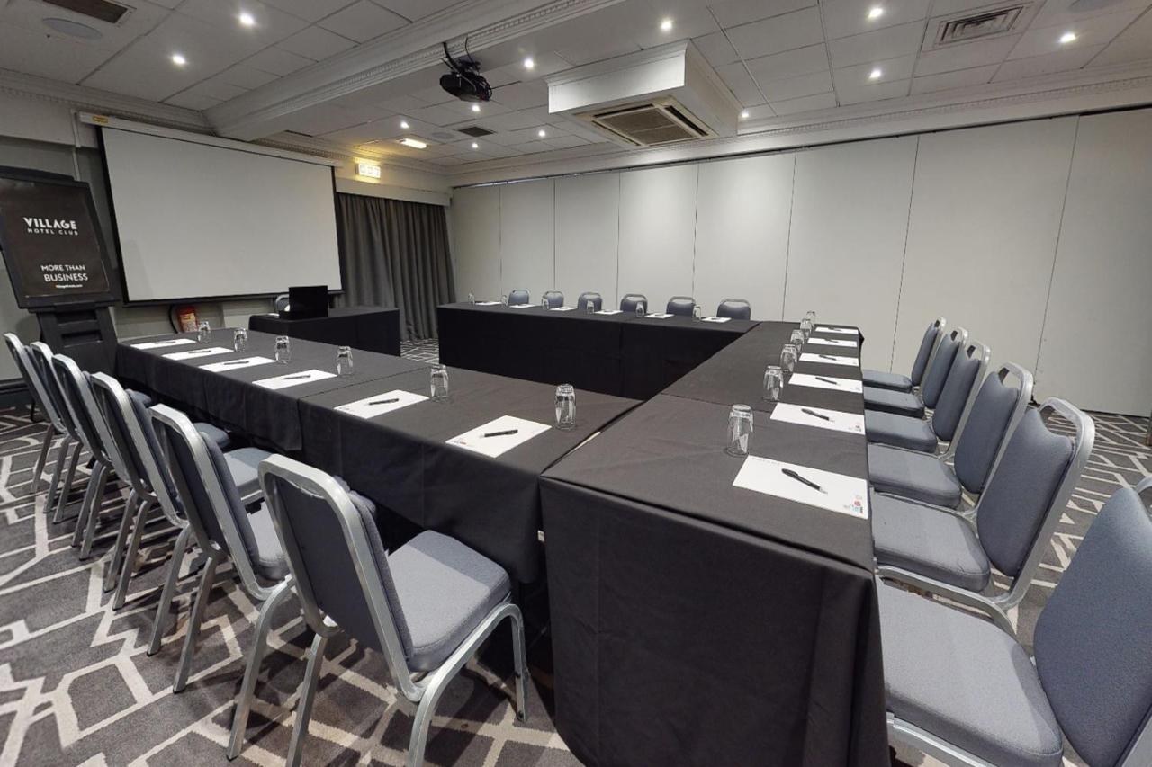 Village Hotel Manchester Cheadle تشيدل المظهر الخارجي الصورة